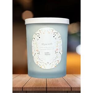 NEW! Bloom & Prosper Hyacinth, Tree Moss, and Musk Candle with Lid 8.8oz